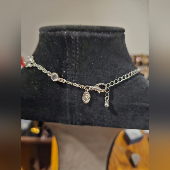 Vintage charging charlie double strand necklace - Picture 6 of 6